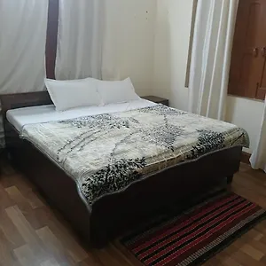 house-radha-raman.hotels-varanasi.com/